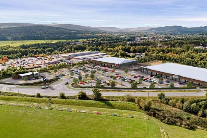 HARDIES TO CONSULT ON NEW RETAIL PARK