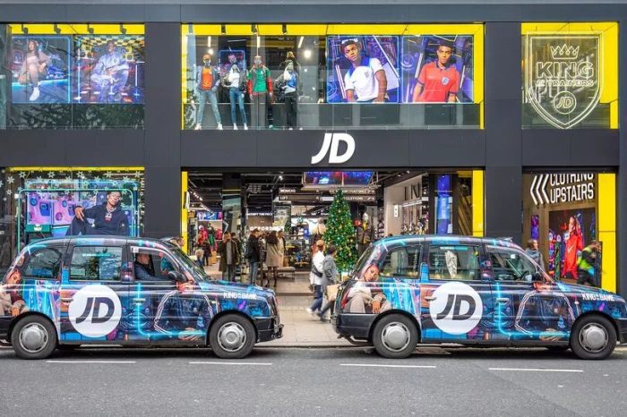 JD SPORTS TO BUY FRENCH COURIR